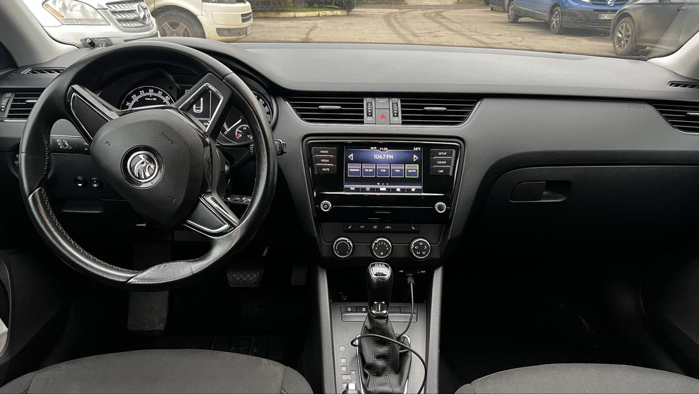 Skoda.    Octavia  Автомат 2017 рік