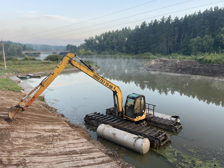 Екскаватор амфібія плаваючий болотний