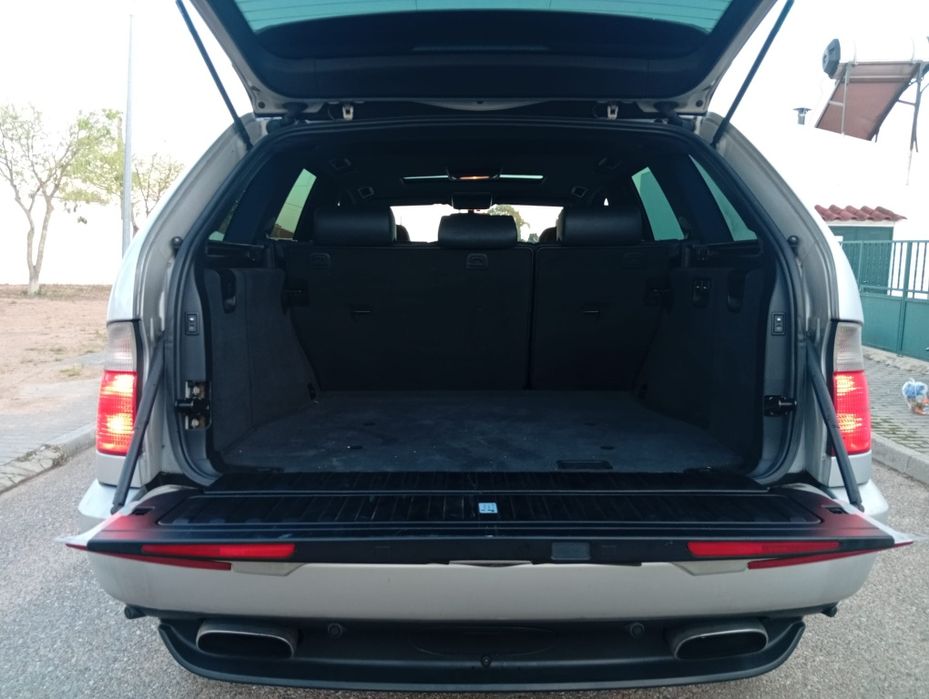 Vende-se BMW X5 3.0D E53 pack M nacional com 220mil quilómetros  ano 2004