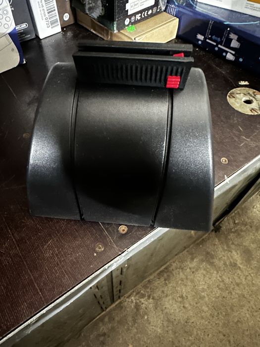 Настінний висувний ремінь, шлагбаум