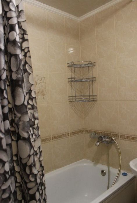 Посуточно 1я. кв ул. Братиславская 36 Институт сердца, м. Черниговская