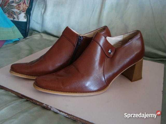 Buty damskie różne trzy pary
