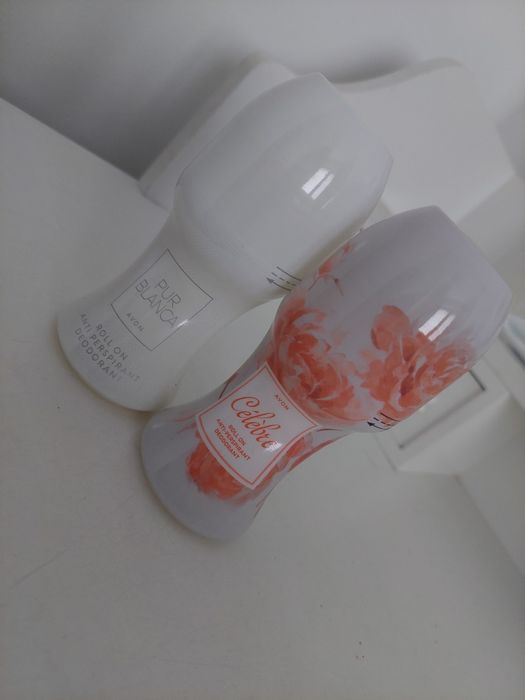 Dezodorant Avon 2 sztuki pur blanca, celebre nowe zaplombowane