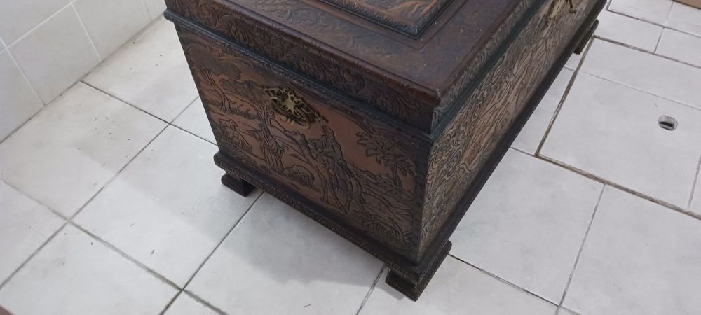 Arca de madeira vintage
