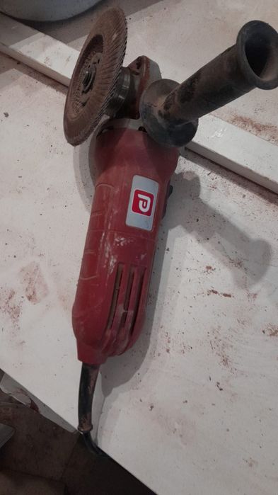 Vende se  ferramentas carpintarias