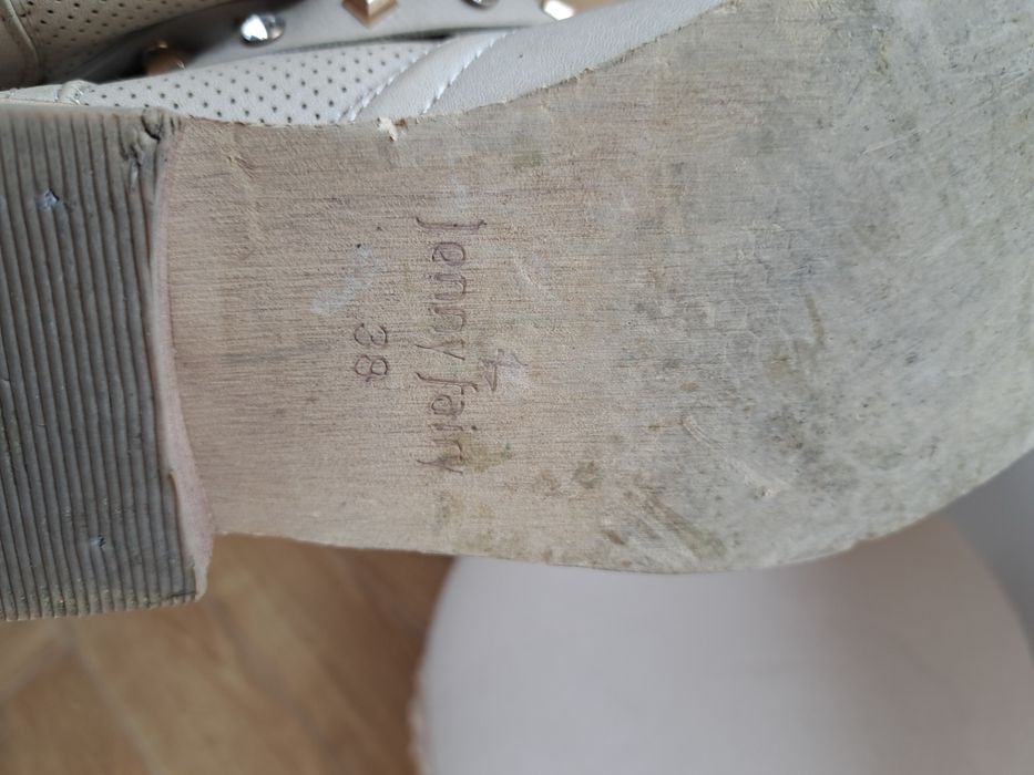 Botki sztyblety ażurowe bezowe ćwieki 38