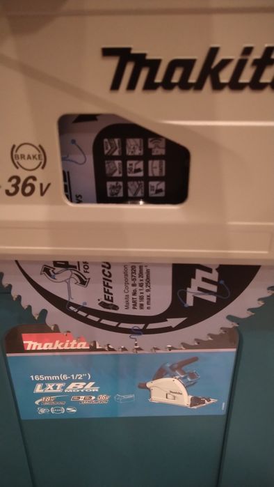 Akumulatorowa pilarka zaglebiarka Makita DSP 600ZJ