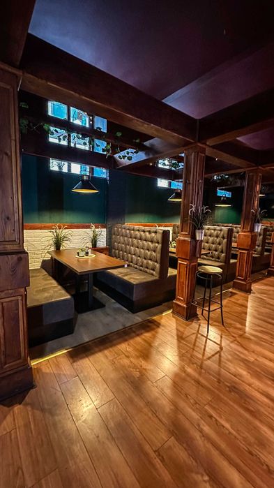 Wyposażenia restauracji barów kawiarni loże kanapy sofy stoliki