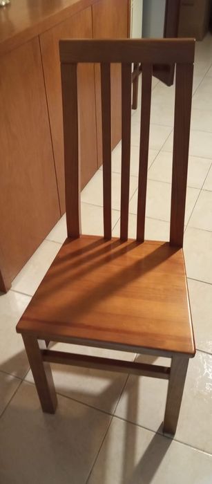 Cadeiras para mesa em excelente estado