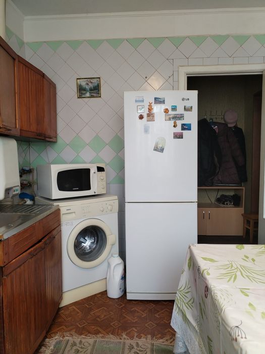 Здається 3-кімнатна квартира на пр. Свободи