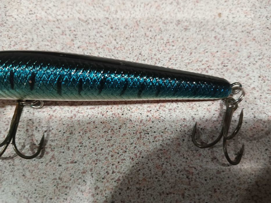 Woblery 2 sztuki sztuczne przynęty na ryby nowe