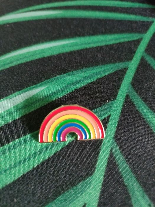 Przypinka pin broszka tęcza