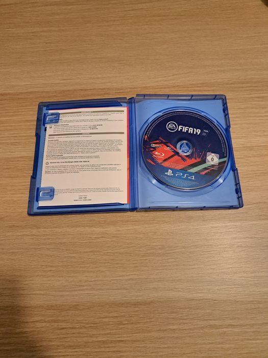 Jogo FIFA 19 Playstation 4 PS4