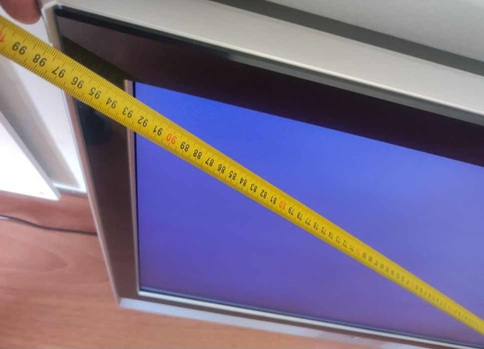 TV - JVC - 37 polegadas