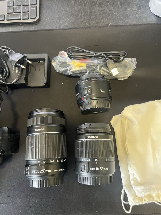 Canon eos 600d - Como nova