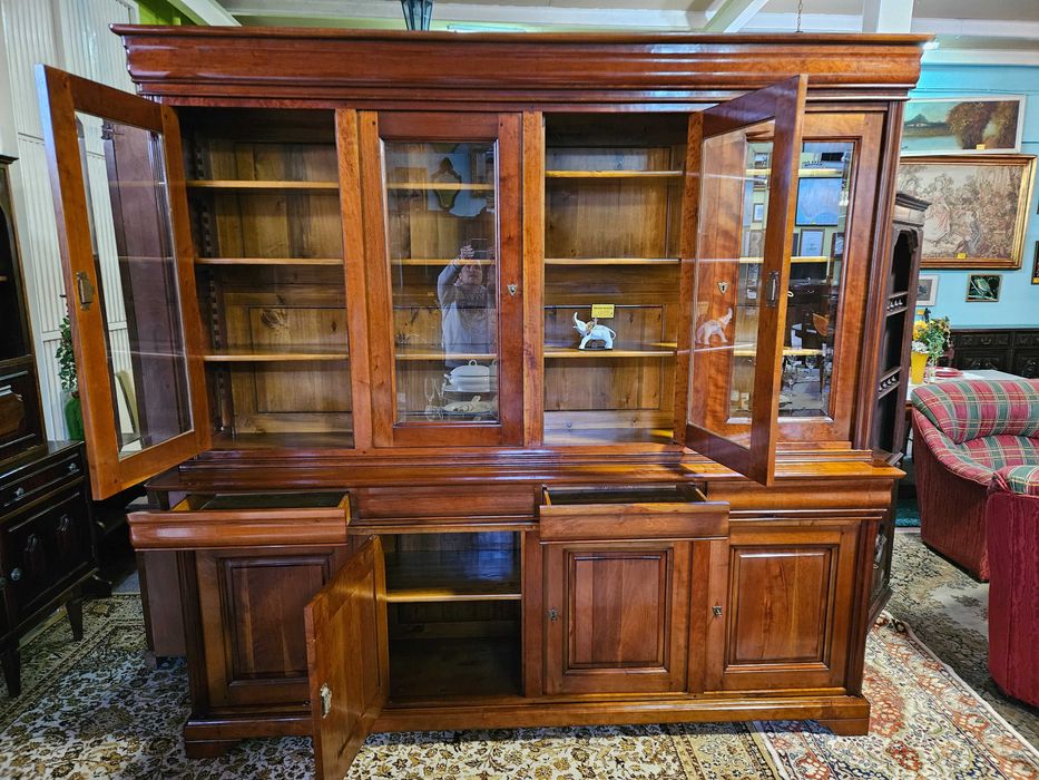 Excelente móvel em madeira maciça para sala ou escritório - óptim