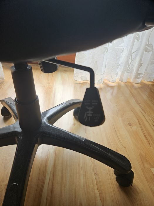 Fotel gamingowy używany