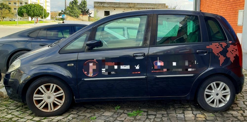 Lancia Musa 2005 – Teto de Abrir – Para Reparação / Peças