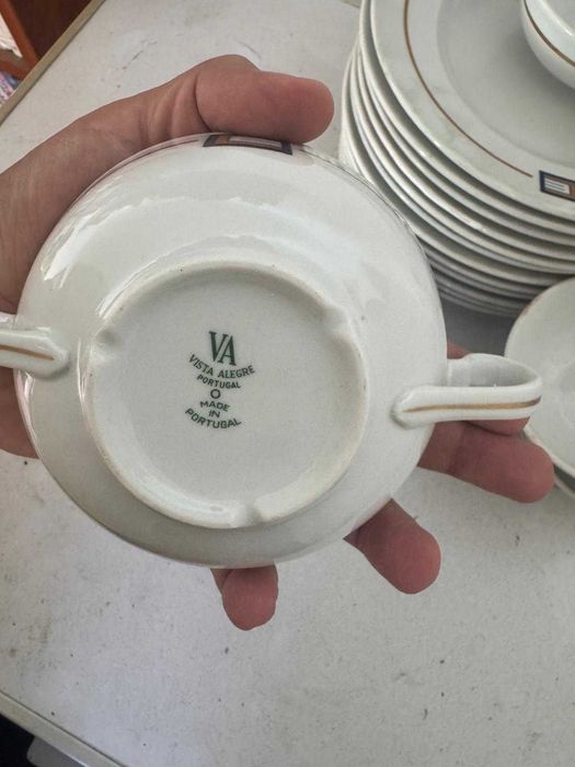 Porcelana Vista Alegre - Almoçadeiras e Pratos - Estoril-Sol 38 peças