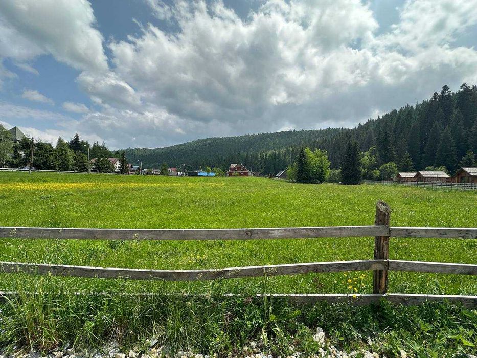 Вигідна пропозиція в першій лінії ділянка в Поляниці поруч з Буковелем