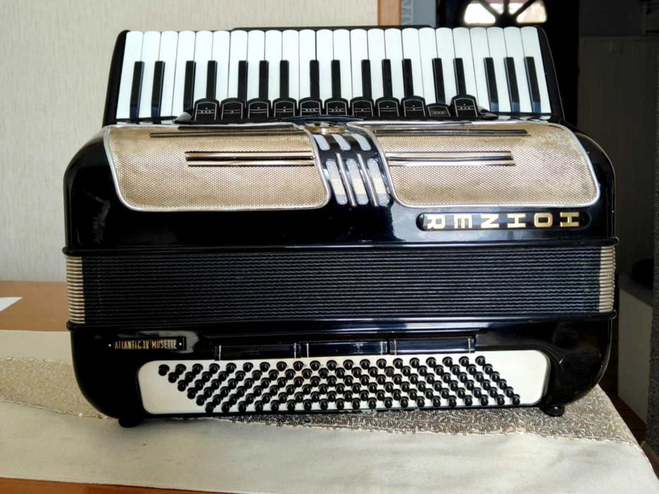 Akordeon Hohner Atlantic IV musette