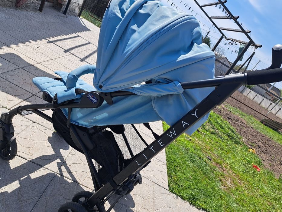 Прогулянкова коляска Chicco lite way