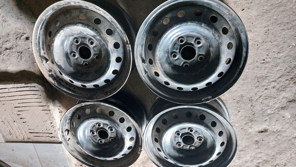 Corolla Camry 5*114,3 R16 металлические стальные диски колеса