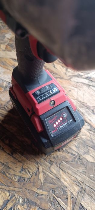 klucz Milwaukee m18 onefhiwf34 Aku 8ah