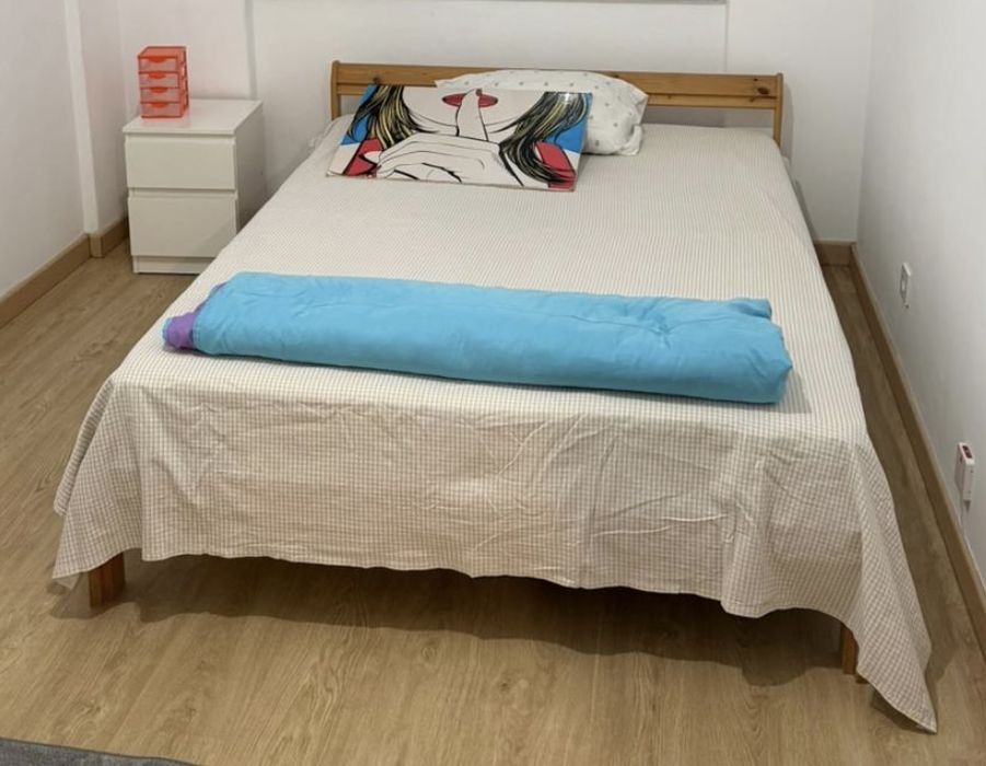 Vendo cama de casal