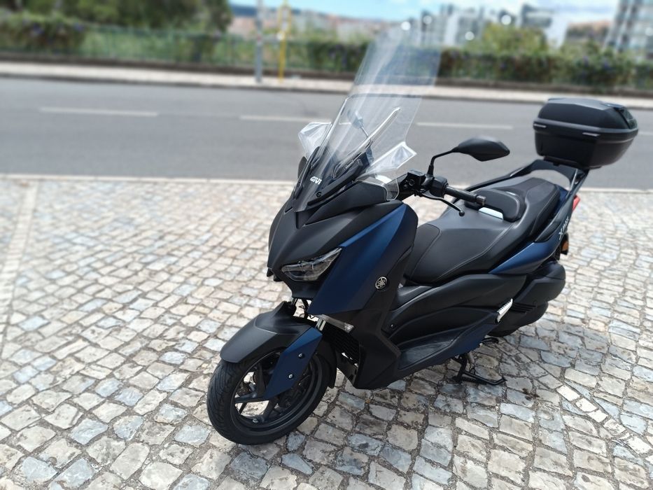 Yamaha X Max 300