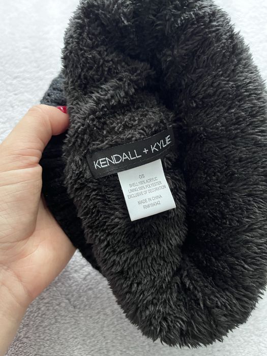 Zestaw czapka i rekawiczki Kendall + Kylie