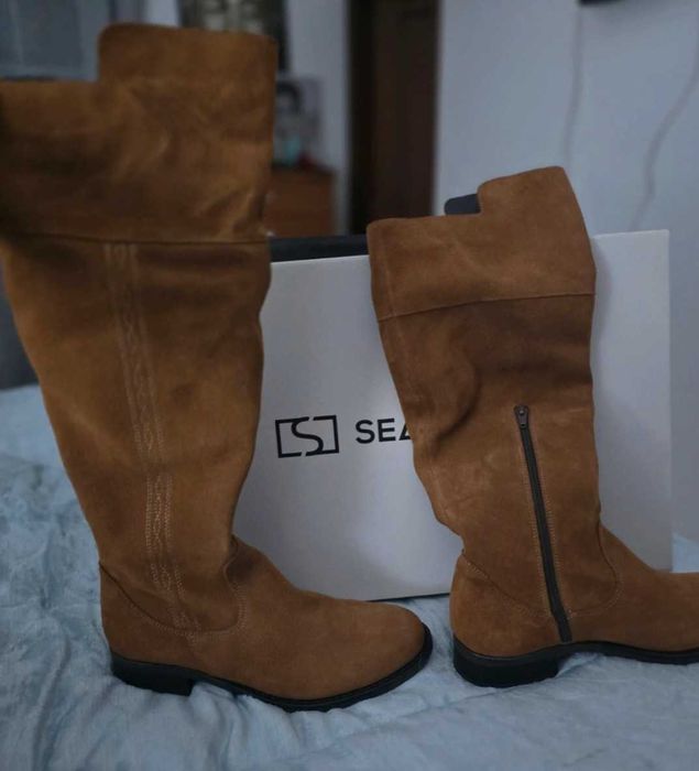 Botas lindíssimas de camurça