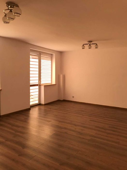 Mieszkanie 2-pokojowe 52m2 balkon / piwnica / centrum