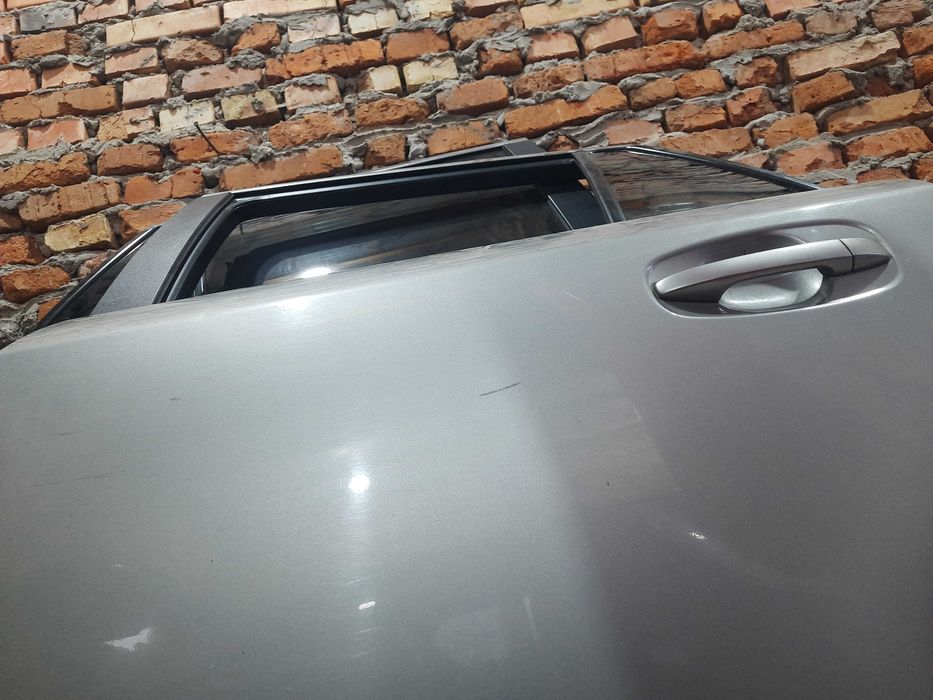 Задня ліва дверка двері дверь Тойота Авенсіс т27 універсал
