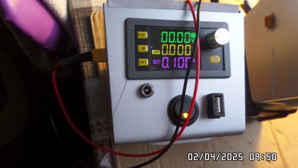 DC понижающий повышающий преобразователь с цветным экраном