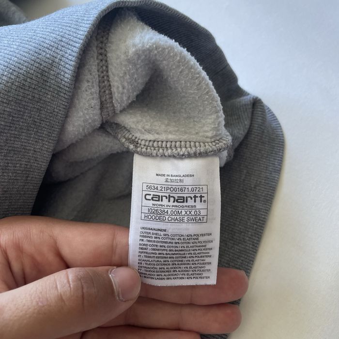 кофта CARHARTT.
