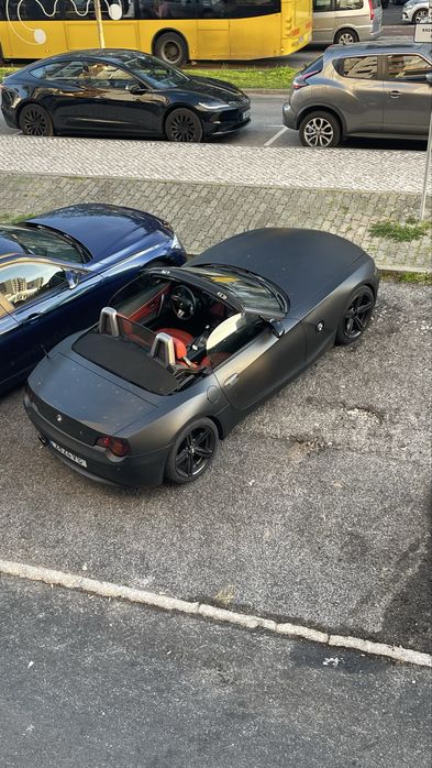 Vendo carro  Bmw Z4 2.5i  6 cilindros com 190CV com opcao de Gpl e gasolina