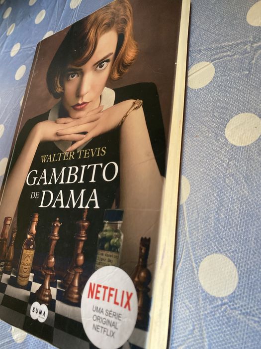 Livro “ Gambito de dama” de Walter tevis