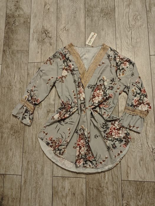 Nowa koszula z metką koszulka xl w kwiaty