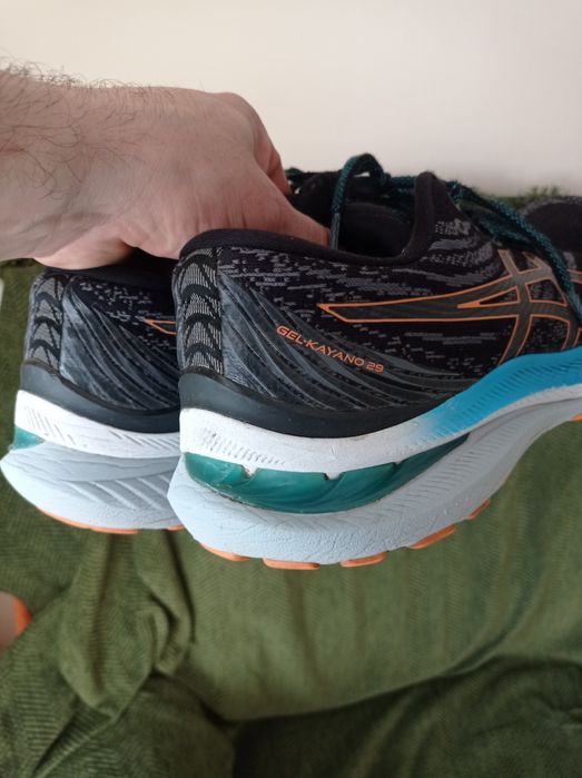 Кросівки ASICS Gel Kayano 29.