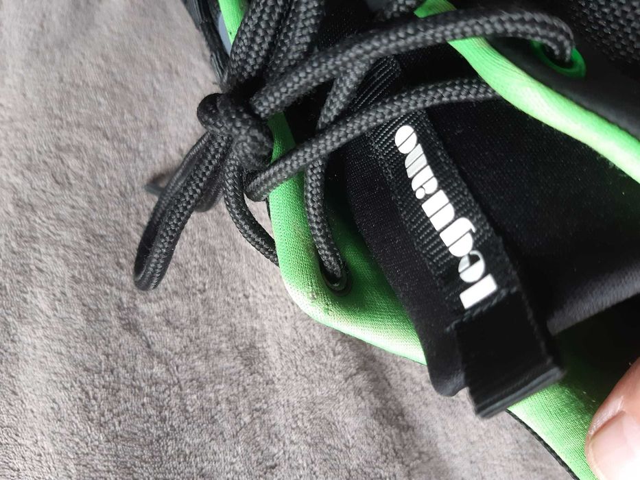 Leguano spinwyn buty boso