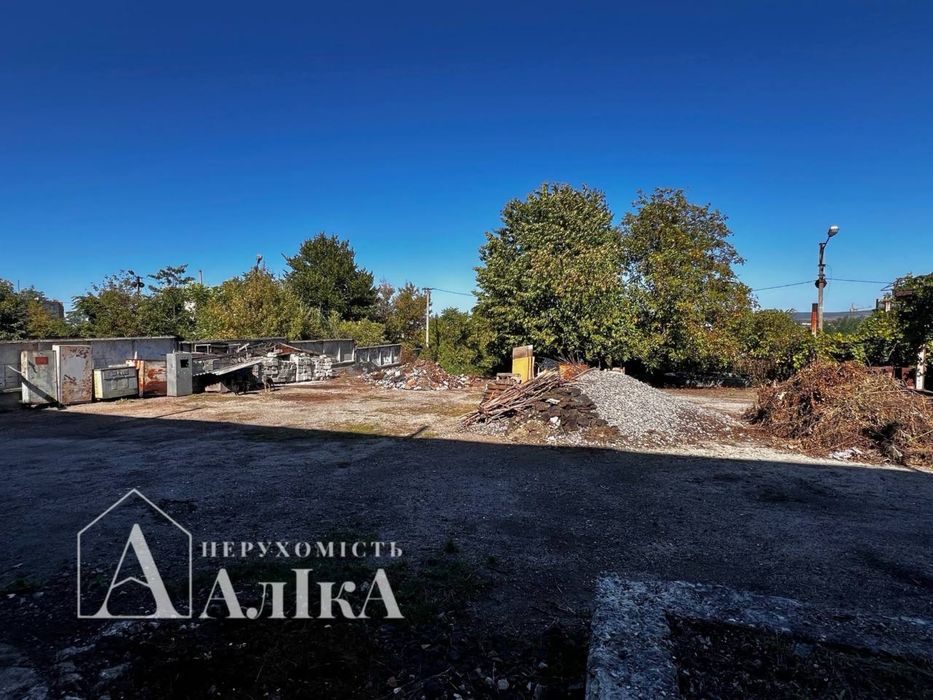 Продам велике виробниче приміщення