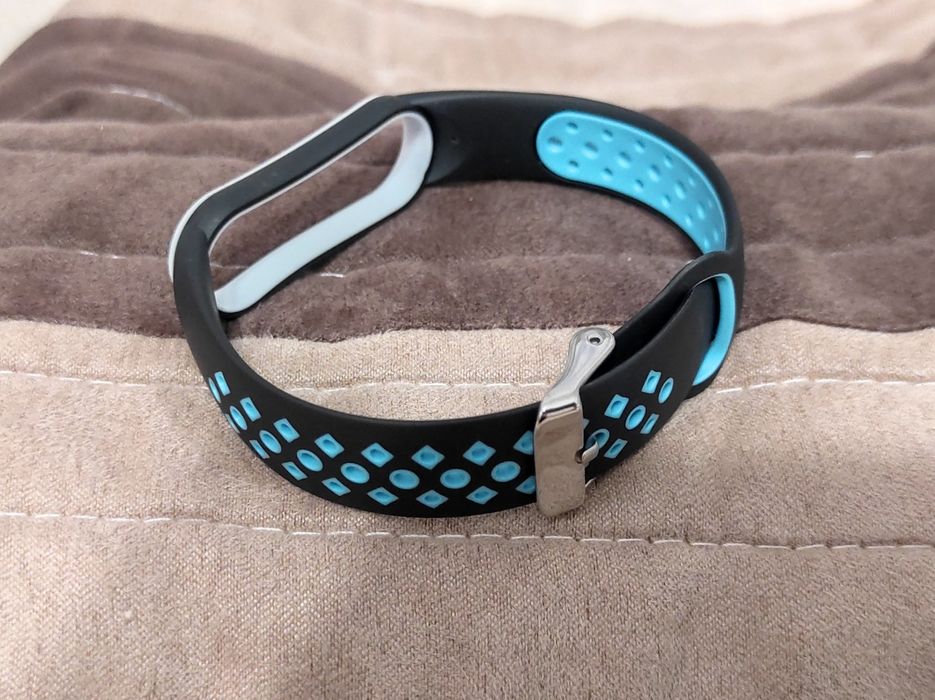 Klasyczne zapięcie! Opaska do Xiaomi Mi Band 5 i 6 + folia hydrożelowa