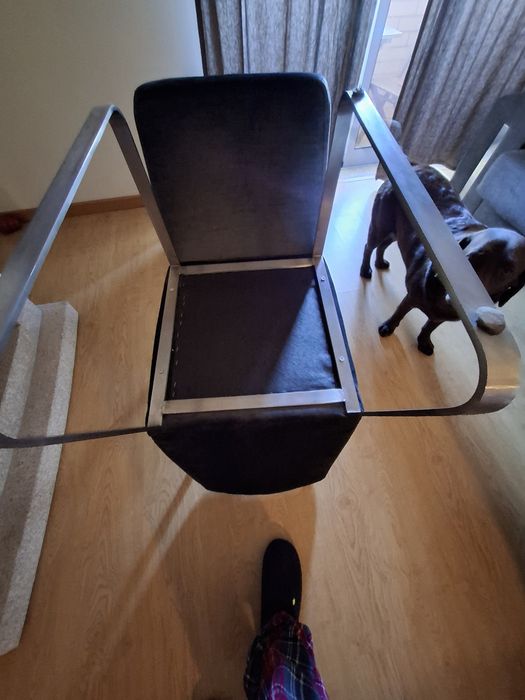 Mesa de vidro e 6 cadeiras