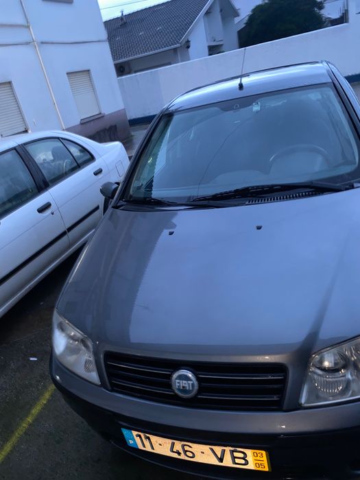 Vendo Carro Fiat Punto 2002