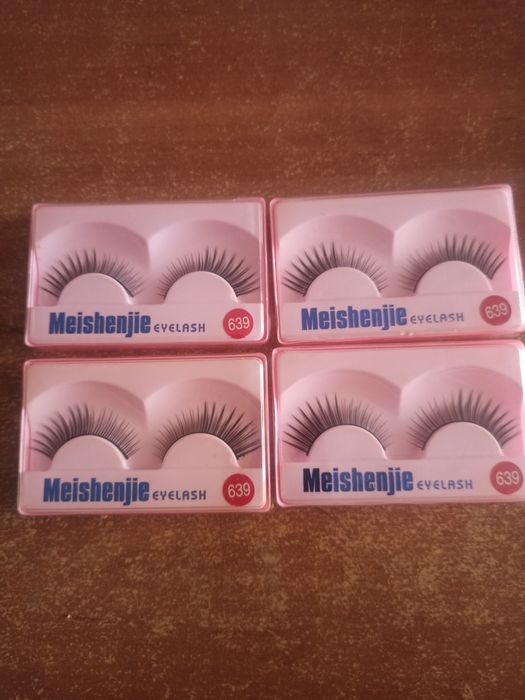 Накладні вії разних видов...