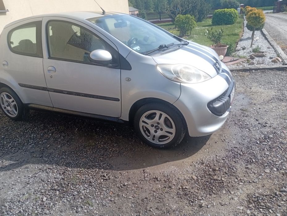 Peugeot 107  1.0