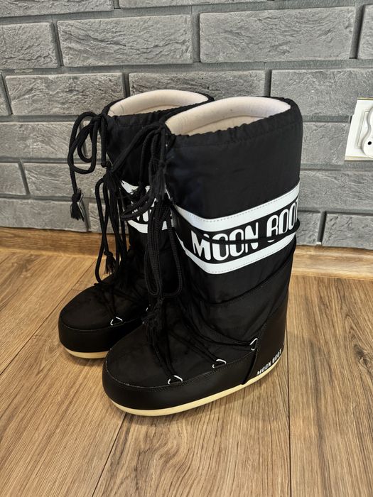 Moon Boot czarne viral śniegowce 35-38