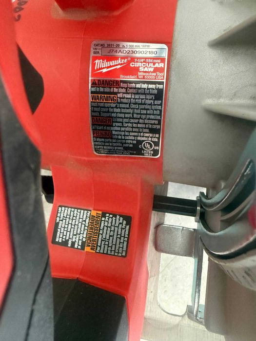 Milwaukee M18 2631-20 Безщіткова циркулярна дискова пила паркетка