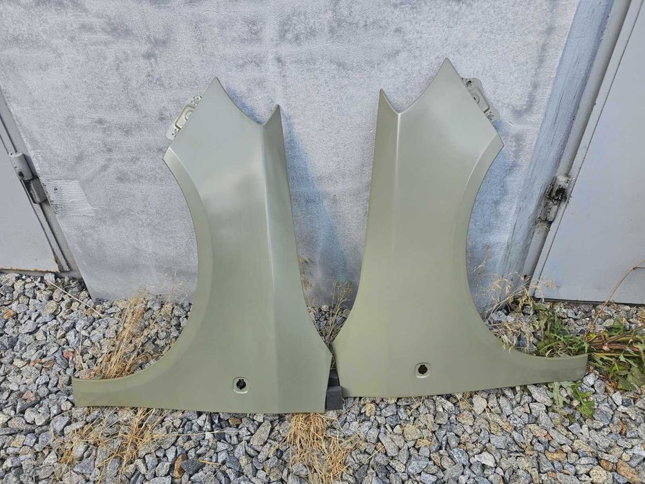 Капот на Skoda Fabia 2 Шкода Фабія 2 Skoda Roomster Шкода Румстер